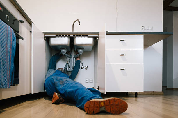 Professional Gas Line Repair technician working in Earp, CA